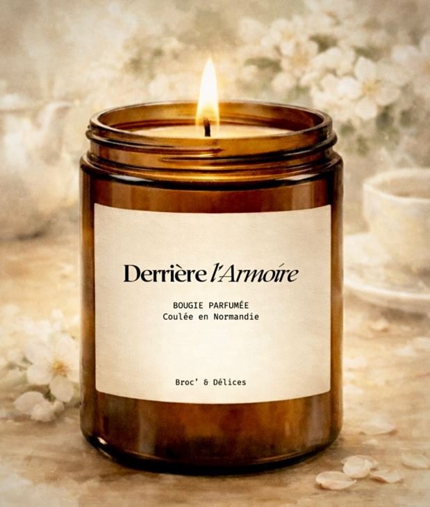 Derrière l’Armoire — Bougie parfumée